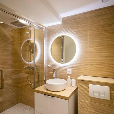 La Tour Napoleonienne Et Son Jacuzzi 公寓 凯恩