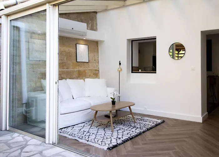 La Tour Napoléonienne Et Son Jacuzzi Appartamento