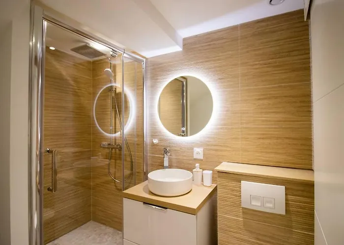 La Tour Napoléonienne Et Son Jacuzzi Appartamento Caen