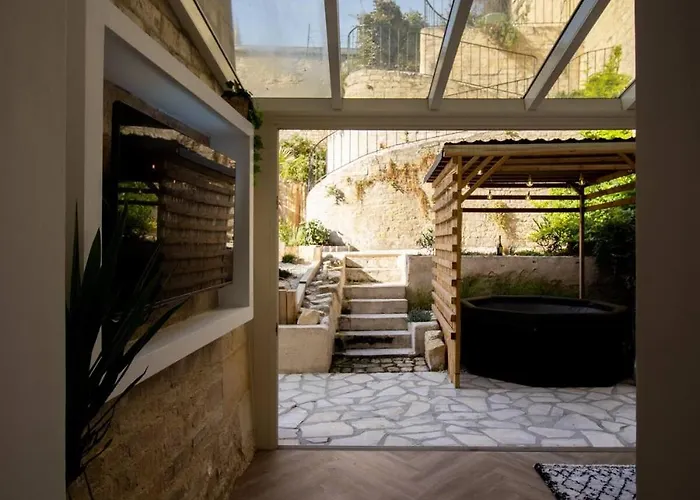 La Tour Napoléonienne Et Son Jacuzzi Appartamento Caen